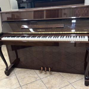 YAMAHA 105 NOCE CHIPPENDALE